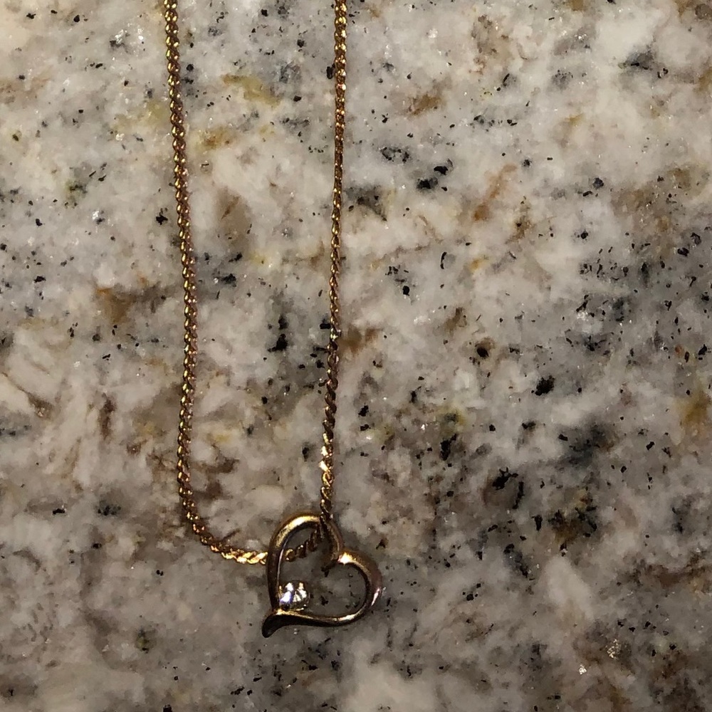 Necklaces - Picture 3 of 4